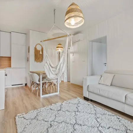 Lam Boho - Ac - Balcony Lägenhet